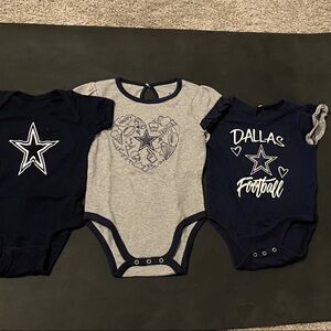 4-piece NFL Dallas Cowboys Kids Bodysuit and Dress Set - Navy and Gray